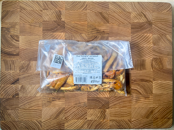 Сыр 150 гр ГОРНЫЙ СЫРОВАР (Ассорти копчёный с укропом и чесноком) в Рязани